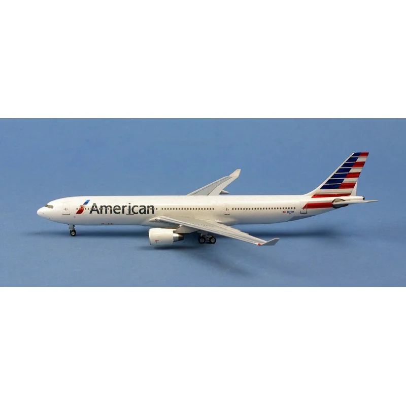 Miniature American Airlines Airbus A330-300 N277AY
