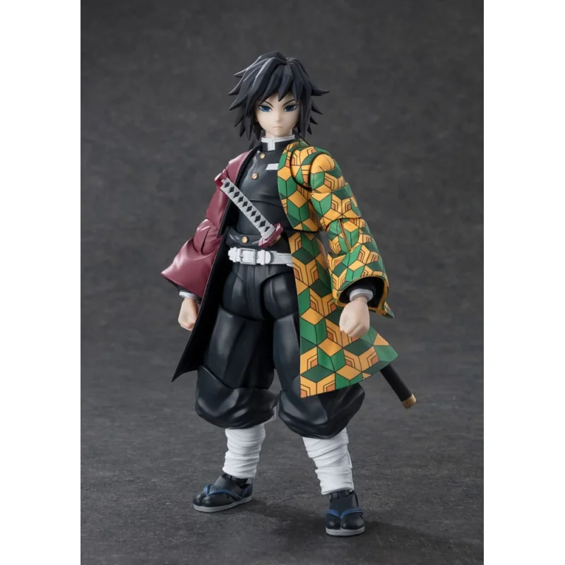 Demon Slayer: Kimetsu no Yaiba figurine S.H. Figuarts Giyu Tomioka 15 cm