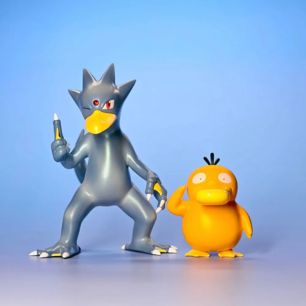 [IN STOCK] 1/20 Scale World Figure [GOLDEN CITY] – Psyduck & Golduck