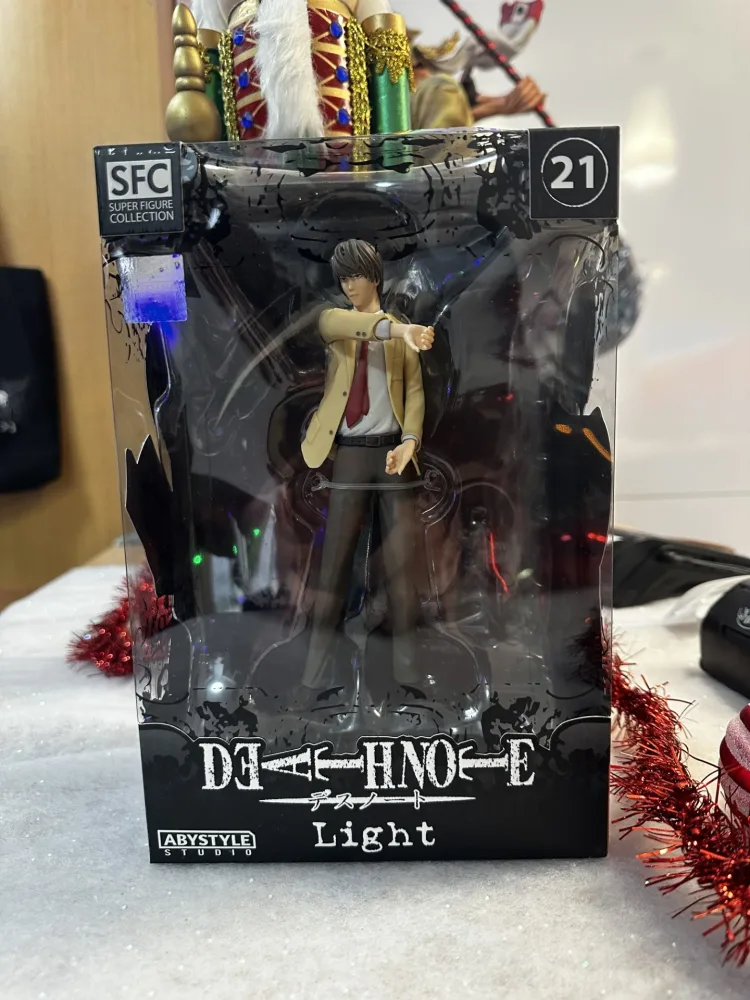 Death Note - Light Yagami Figure