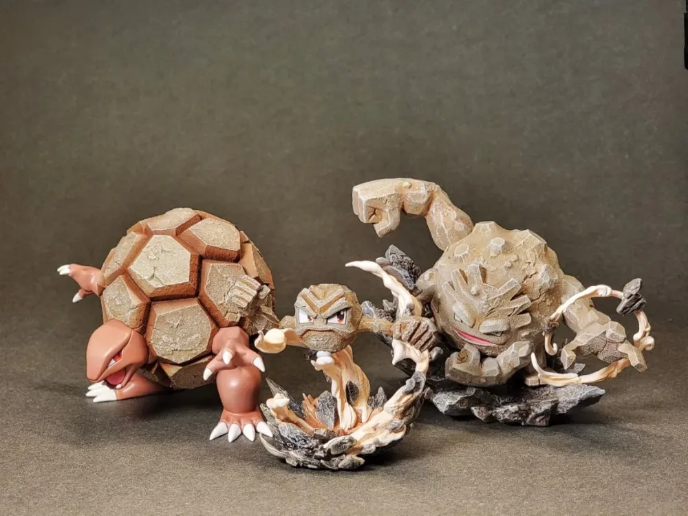 [IN STOCK] 1/20 Scale World Figure [PALLET TOWN] – Geodude & Graveler & Golem