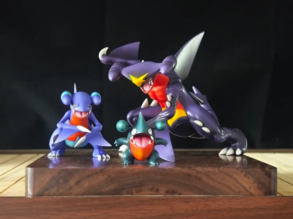 [PREORDER] 1/20 Scale World Figure [SSR] – Gible & Gabite & Garchomp
